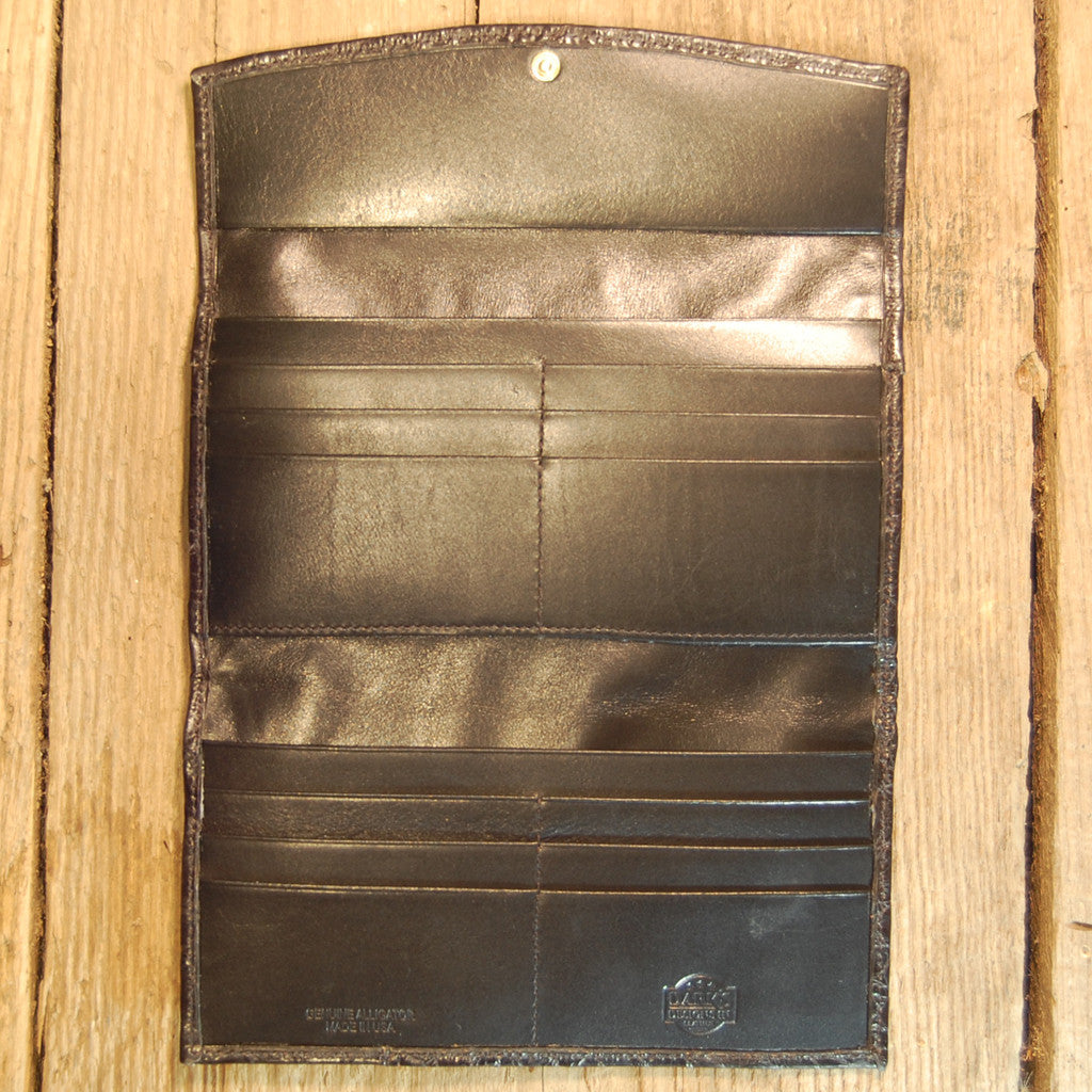 Dark's Leather Credit Card Clutch Wallet in Alligator Black, Interior