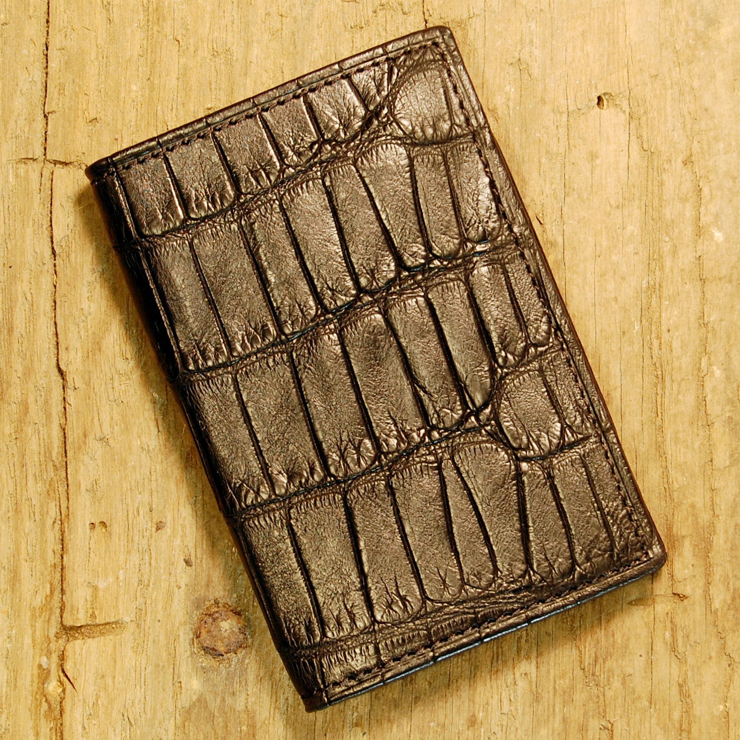 Dark's Leather Gusset Card Case in Alligator Black, Front