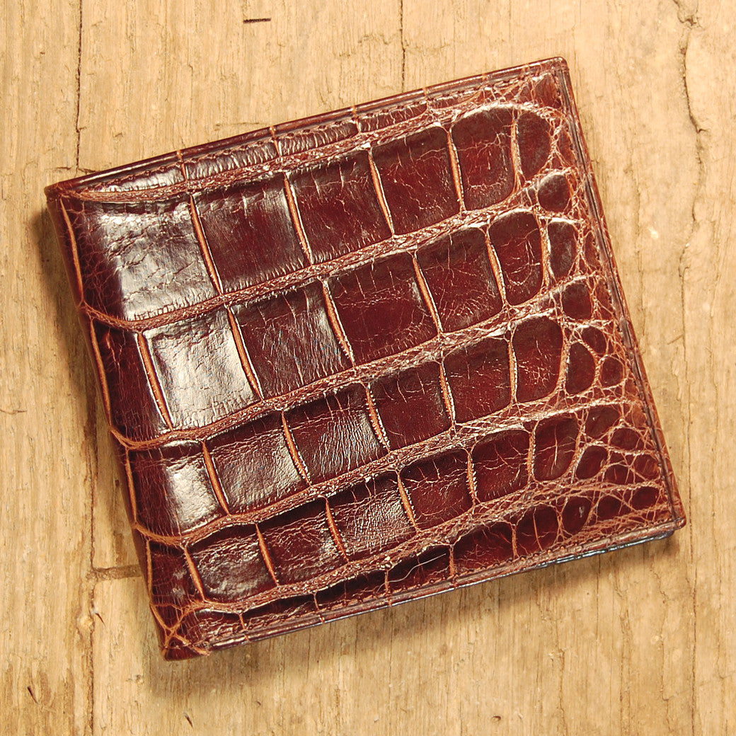 Dark's Leather Hipster Wallet in Alligator Brown, Front
